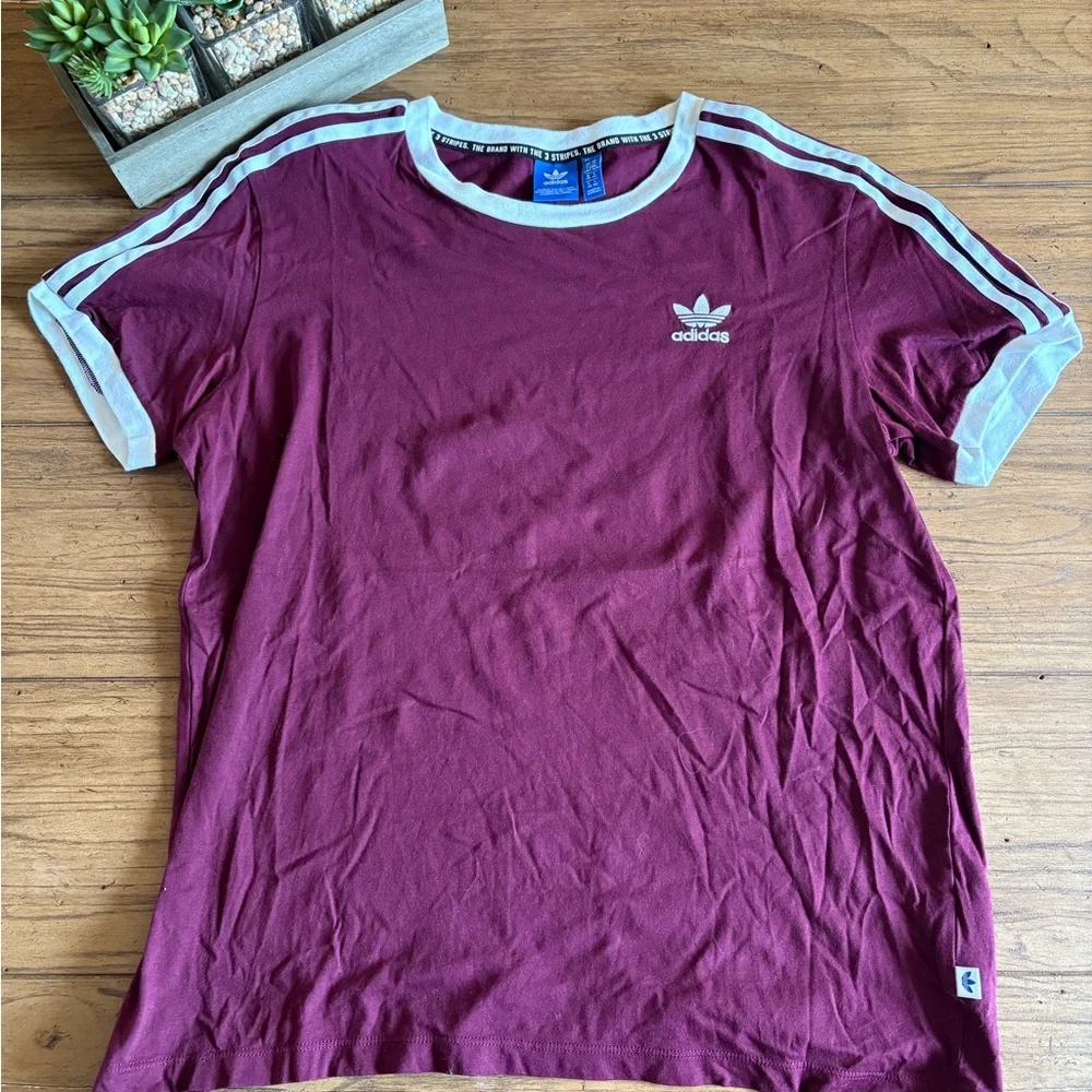 NWOT: Adidas Men's Burgundy Cotton T-Shirt with White Stripes Size Medium